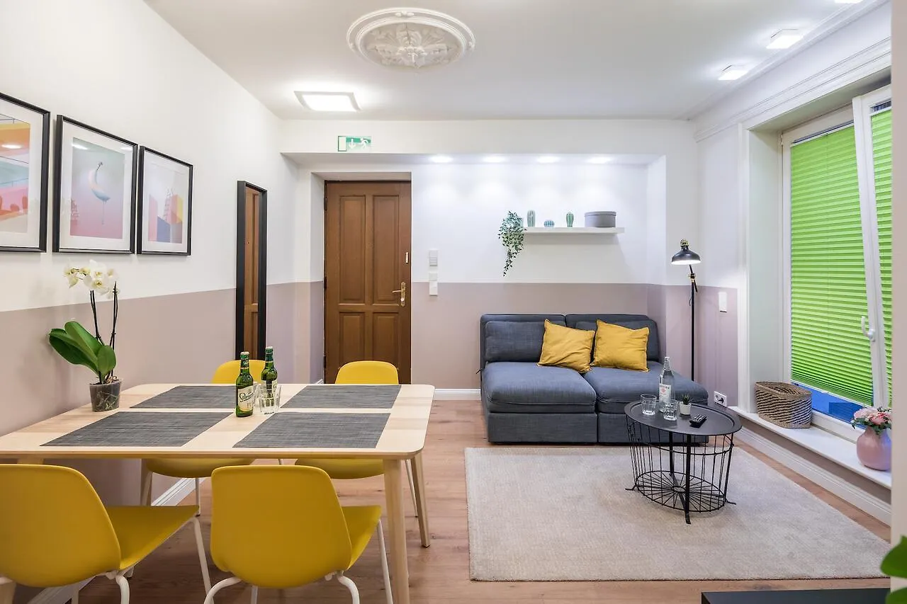 Generous Family-Apartment With Two Seperate Bedrooms Close To The U-Bahn Hamburg 0*,  Deutschland
