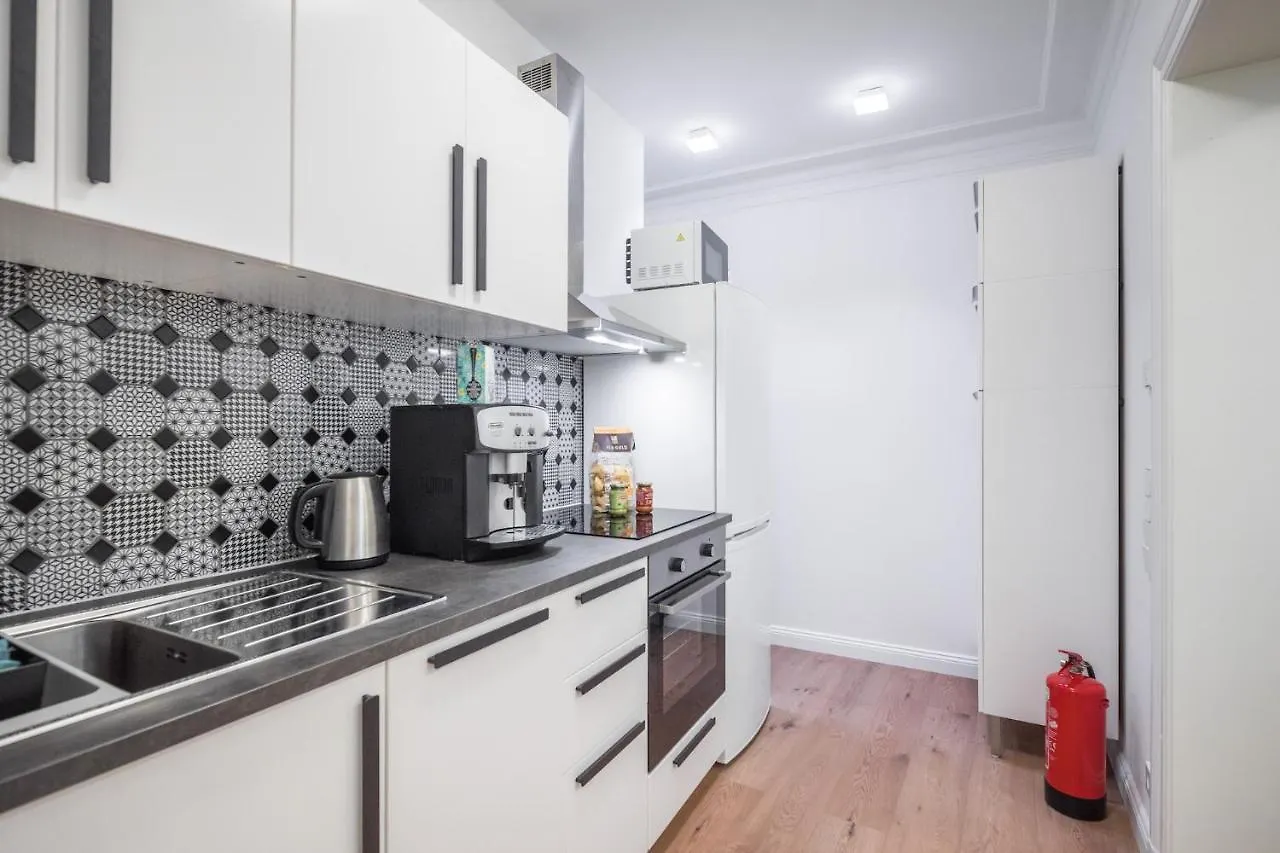 Generous Family-Apartment With Two Seperate Bedrooms Close To The U-Bahn Hamburg Apartment