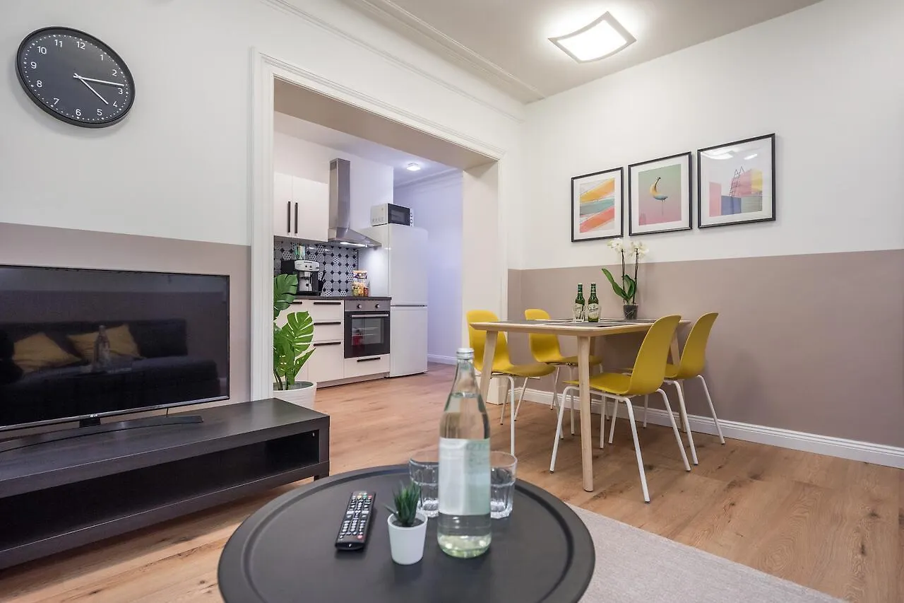 Apartment Generous Family-Apartment With Two Seperate Bedrooms Close To The U-Bahn Hamburg