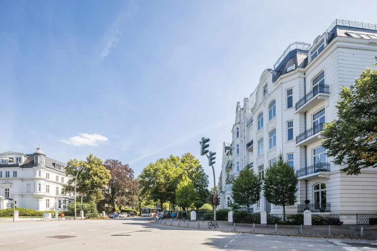 Generous Family-Apartment With Two Seperate Bedrooms Close To The U-Bahn Hamburg Apartment
