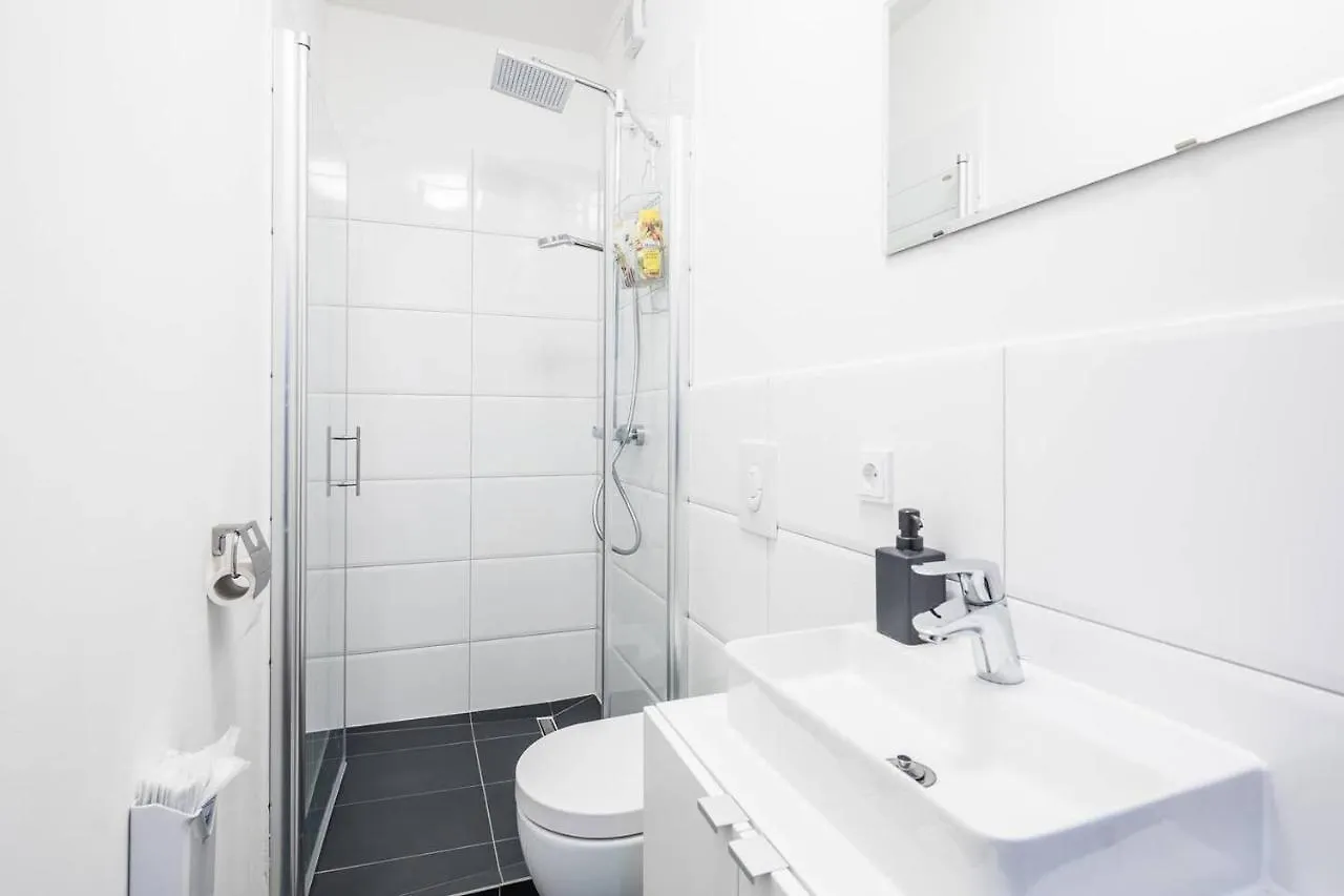 Apartamento Generous Family-Apartment With Two Seperate Bedrooms Close To The U-Bahn Hamburgo